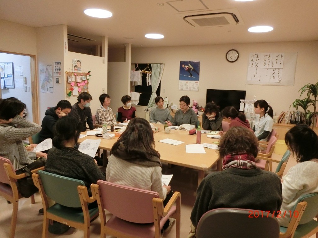 すみれ、鐘ヶ淵ステーション合同の認知症勉強会を開催しました｜ブログ｜健和会訪問看護ステーション