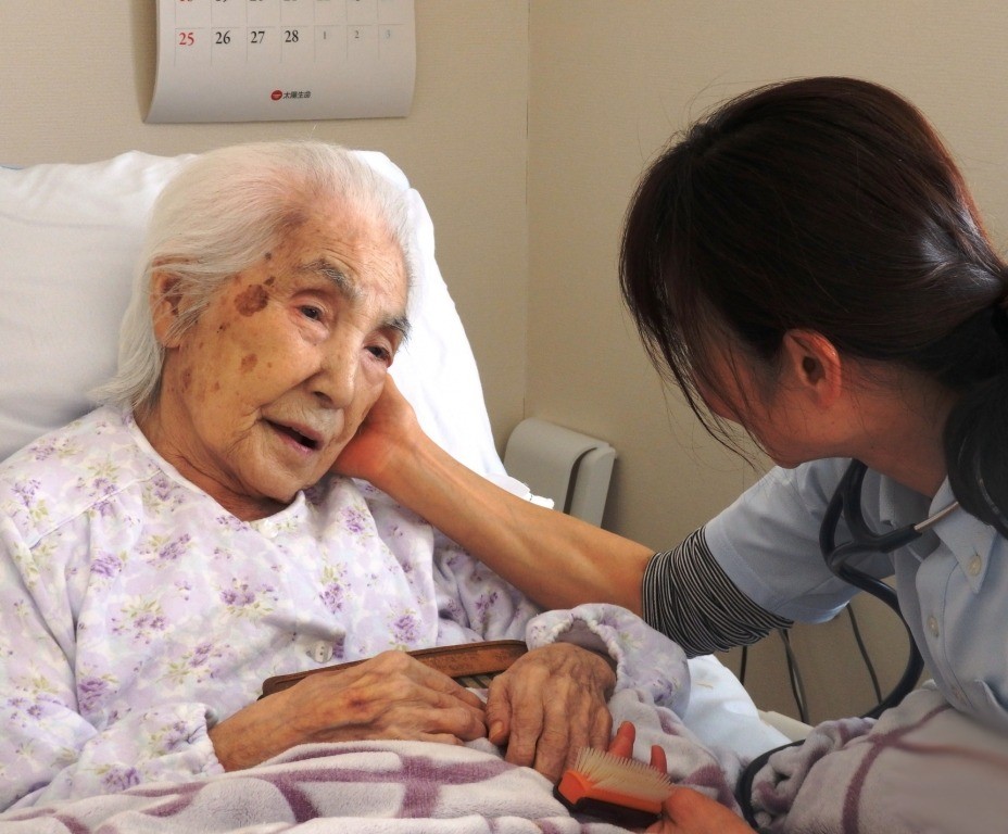 100歳のお誕生日おめでとうございます！フォトコンテストその後　｜ブログ｜　健和会訪問看護ステーション