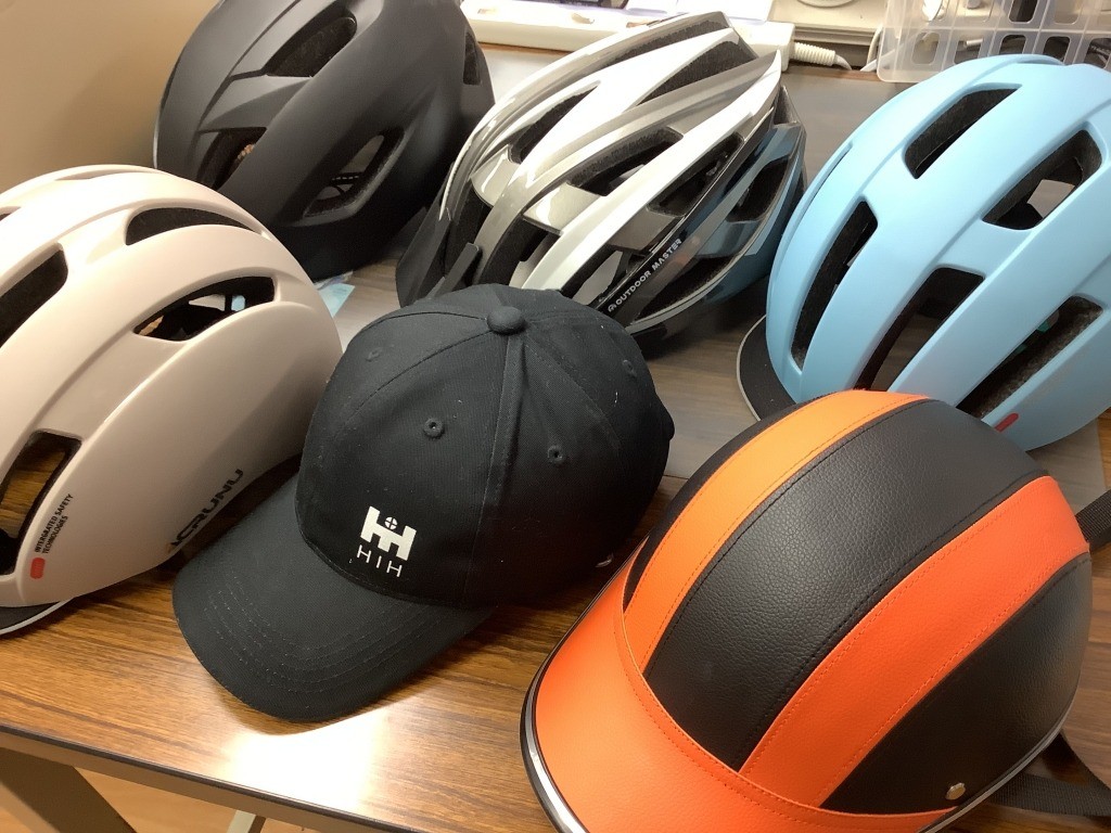 自転車利用者のヘルメット着用が努力義務化されました　ブログ　健和会訪問看護ステーション